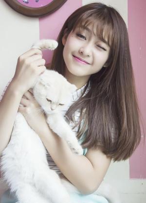 5 kiểu tóc vừa xinh vừa dễ phối đồ