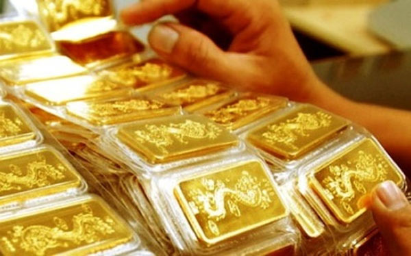 Giá vàng hôm nay 28/12: Vượt ngưỡng nhạy cảm, vàng lên đỉnh mới