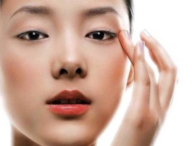 5 cách làm đẹp mắt với hoa quả