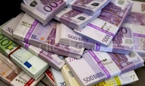 Giá vàng 3/1: USD tụt giảm, vàng lên mức cao nhất 3 tháng