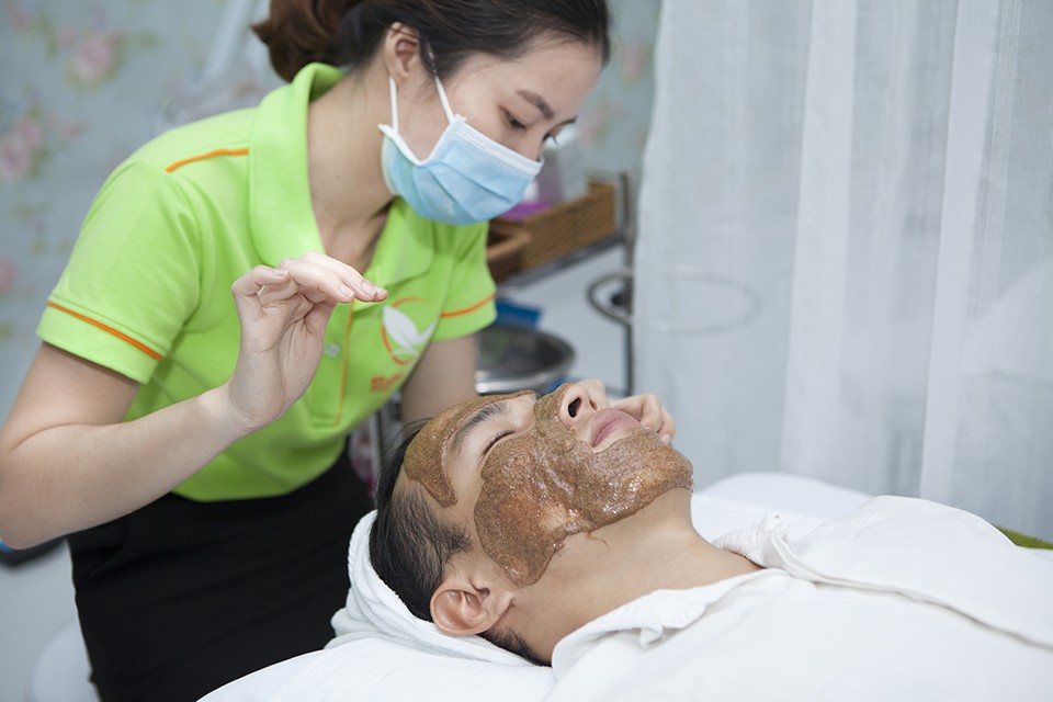 Không chỉ làm đẹp cho chị em, spa Moana cũng luôn là địa chỉ tin cậy của cánh mày râu