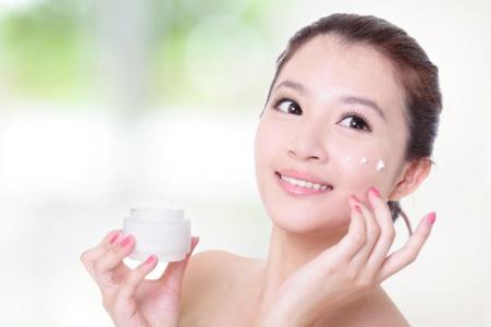 Bật mí bí quyết để có khuôn mặt đẹp tự nhiên vào mỗi buổi sáng
