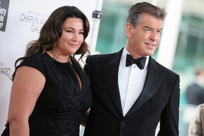 Tình yêu chung thủy suốt 23 năm của 