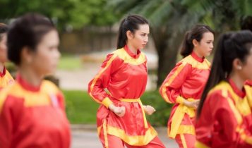 Thí sinh Hoa hậu lĩnh hội tinh hoa 