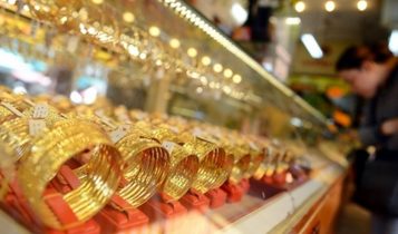 Giá vàng hôm nay 11/8: Tình hình căng thẳng, giảm sâu chờ thời