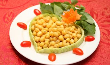 Thực đơn hàng ngày: Chỉ cần 5 phút đã có món chay sen chiên bơ đơn giản