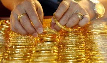 Giá vàng hôm nay 6/9: Tiếp tục bán tháo, chìm ở đáy