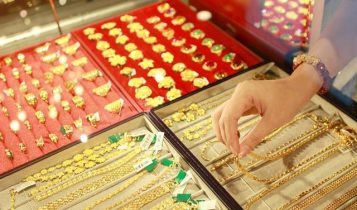Giá vàng tăng trở lại nhưng vẫn ở mức thấp