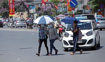 Thời tiết cả nước ngày nắng, tối có mưa rào