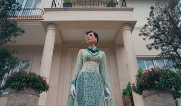 Vũ Cẩm Nhung trong những thiết kế áo dài mới nhất của NTK Võ Việt Chung