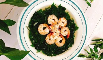 Thực đơn hàng ngày: Canh lạ miệng bồi bổ cơ thể – Lá ớt nấu tôm