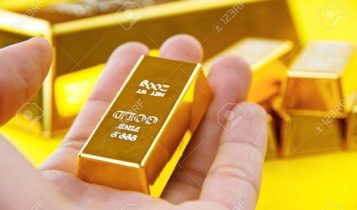 Giá vàng hôm nay 4/1: Ồ ạt mua vào, vàng leo lên đỉnh
