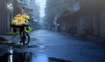 Dự báo thời tiết 17/2: Miền Bắc đề phòng lốc, mưa đá