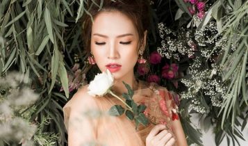 Đan Lê hóa nàng tiên trong bộ đầm ren thêu gợi cảm