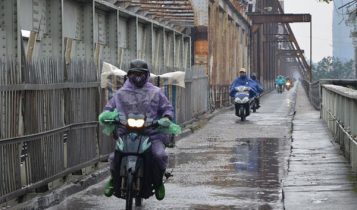 Thời tiết hôm nay, Hà Nội mưa rào, trời trở rét