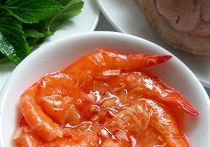Thực đơn hàng ngày: Tôm chua Huế