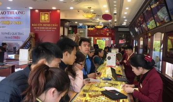 Giá vàng thế giới tăng mạnh do tác động từ thị trường chứng khoán