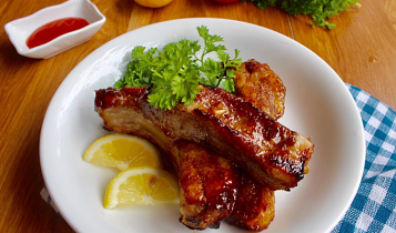 Thực đơn hàng ngày: Sườn nướng mật ong thơm nức