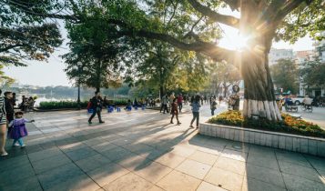 Thời tiết Hà Nội chiều tối có mưa dông, nhiệt độ giảm