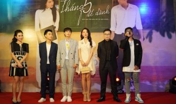 Nghệ sĩ Hà thành hội ngộ chúc mừng ekip phim 