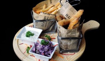 Thưởng thức ẩm thức Mỹ những năm 60 tại Lounge 83