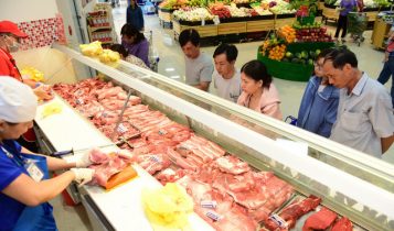Saigon Co.op đi đầu kiểm soát để đảm bảo thịt heo sạch