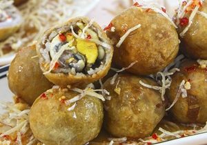 Thực đơn hàng ngày: Cút lộn bọc khoai môn chiên giòn