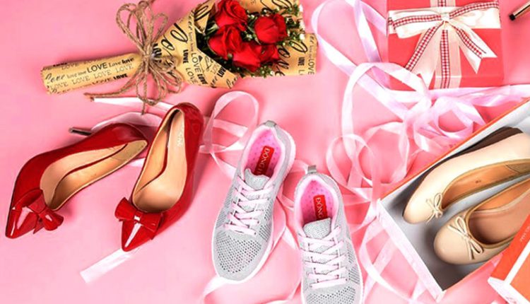 Đàn ông nên hâm nóng tình cảm với vợ bằng những món quà