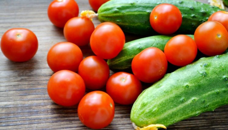 Những thực phẩm không nên kết hợp với cà chua