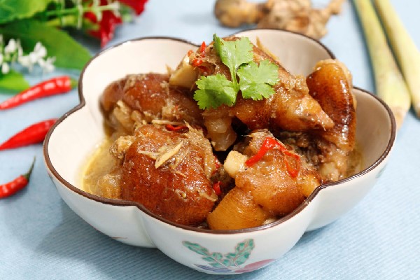 Thực đơn hàng ngày: Chân giò giả cầy dân dã