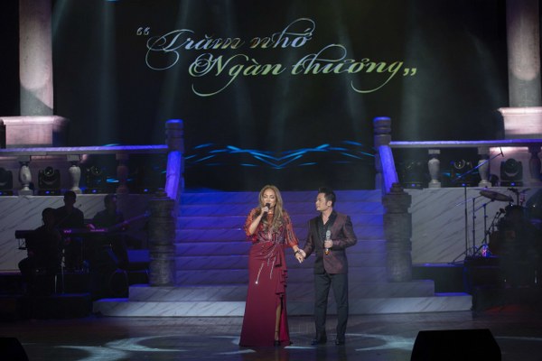 Đạo diễn Vạn Nguyễn mở đầu chuỗi liveshow 