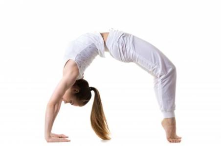 Tư thế yoga siêu hiệu quả cho một khuôn ngực đẹp