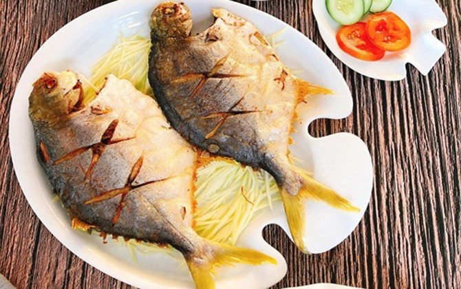 Thực đơn hàng ngày: Cá chim biển chiên