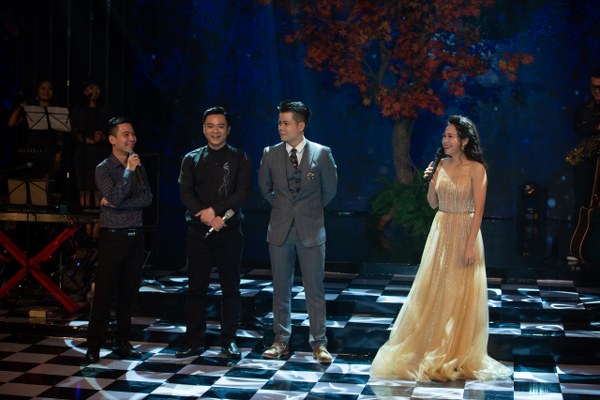 Bất ngờ với sân khấu 