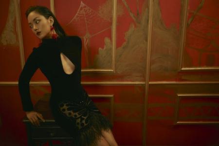 NTK Hà Linh Thư ra mắt BST 