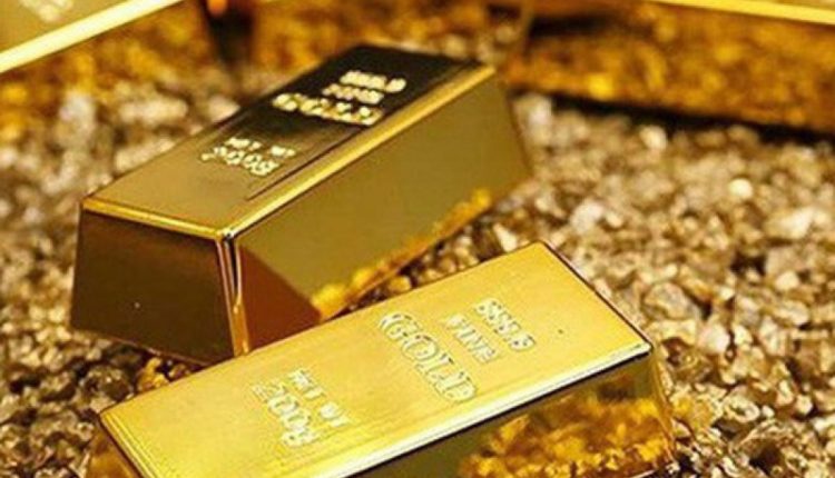 Giá vàng tăng mạnh do nhu cầu trú ẩn an toàn