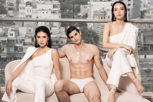 BELY tung bộ ảnh mẫu nam nude nhân ngày Valentine