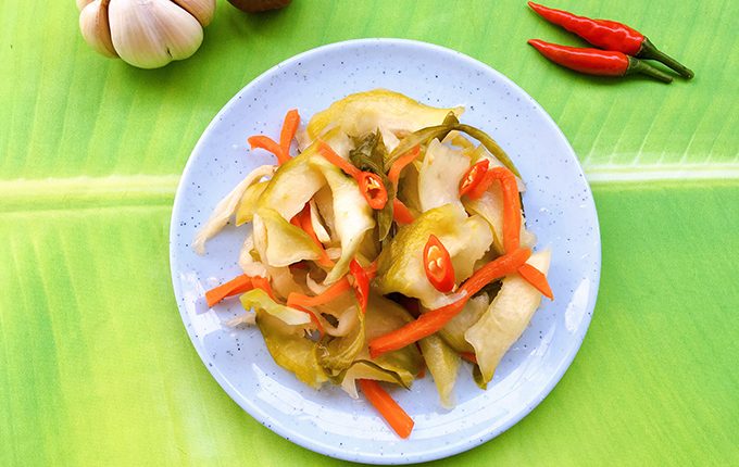 Thực đơn hàng ngày: Dưa món ngâm nước mắm