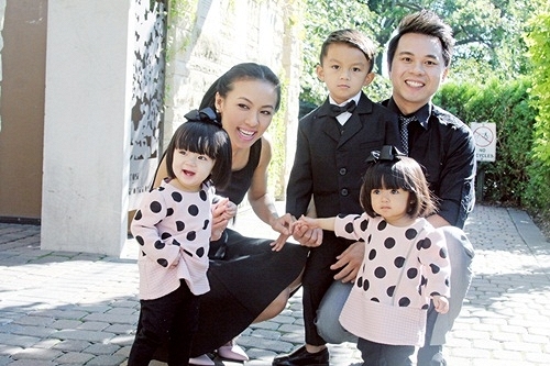 MC Huyền Ny dạy con kiến thức phòng tránh dịch Covid-19