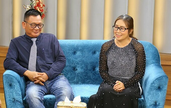 Hai vợ chồng ung thư nhưng vẫn ngày ngày làm từ thiện