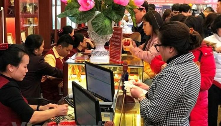 Giá vàng hôm nay tăng mạnh nhờ chứng khoán