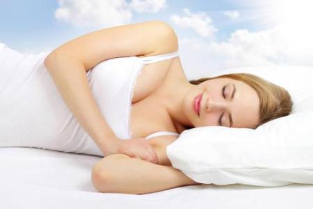 Tác hại của việc mặc áo ngực đi ngủ