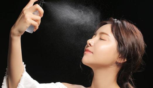5 công dụng khác nhau của xịt khoáng