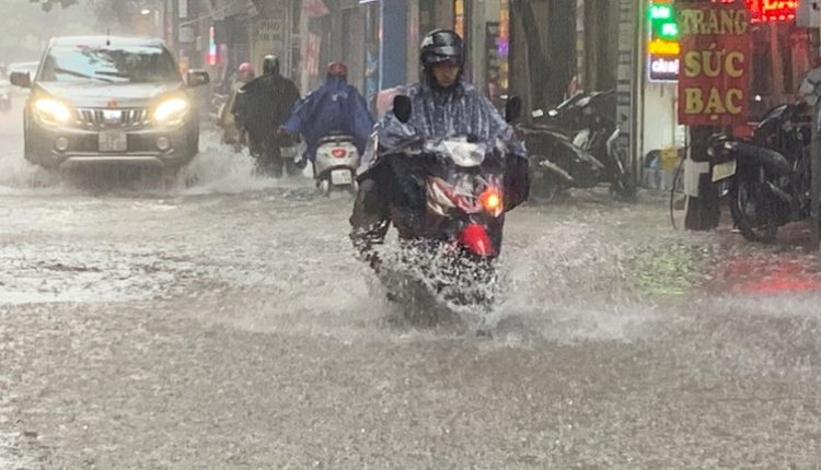 Dự báo thời tiết ngày 18/8/2020: Miền Bắc mưa tầm tã, nhiều nơi nguy cơ ngập