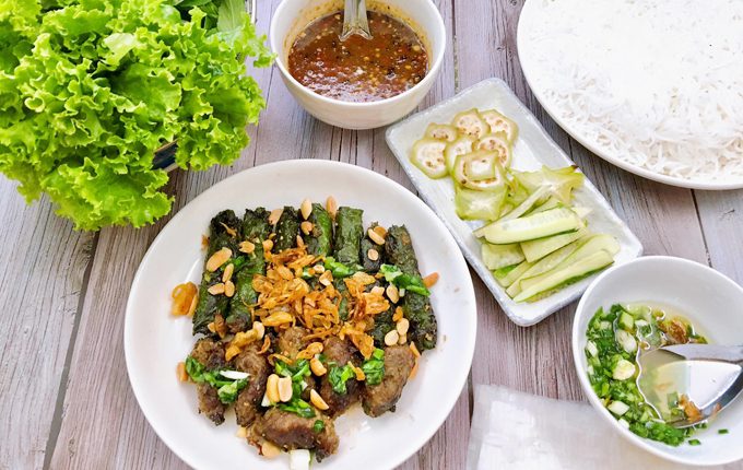 Thực đơn hàng ngày: Bò lá lốt nướng mỡ chài