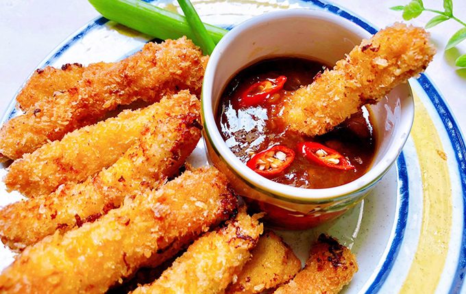 Thực đơn hàng ngày: Thịt heo chiên chấm sốt me