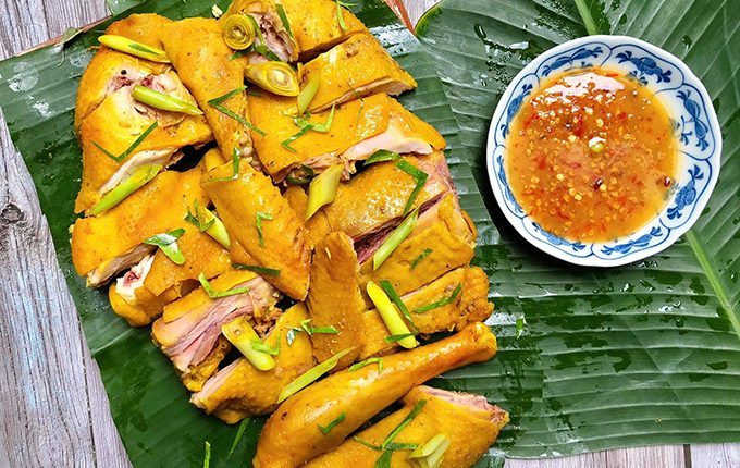 Thực đơn hàng ngày: Gà ủ muối
