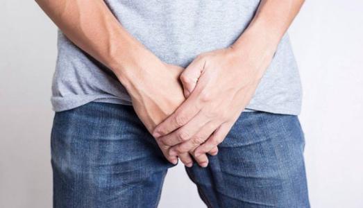 Tràn dịch màng tinh hoàn để lâu sẽ vô sinh