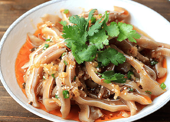 Thực đơn hàng ngày: Tai heo trộn cay