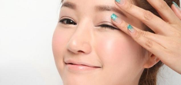 Mẹo đơn giản dưỡng mi dài và dày thần tốc